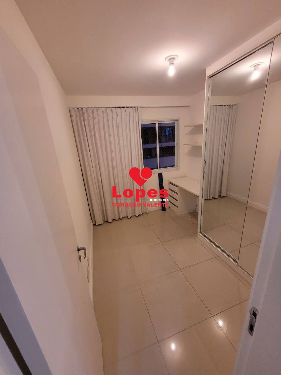 Apartamento à venda com 3 quartos, 79m² - Foto 4