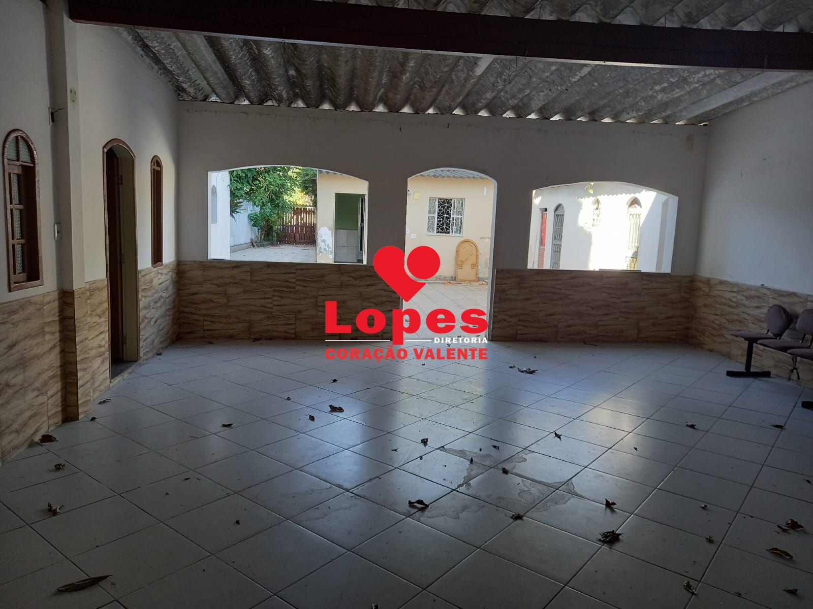 Casa à venda e aluguel com 2 quartos, 300m² - Foto 16