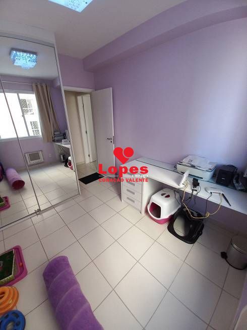 Apartamento à venda com 2 quartos, 70m² - Foto 15