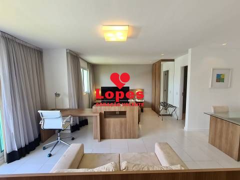 Apartamento à venda com 2 quartos, 64m² - Foto 1