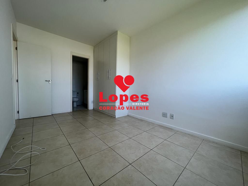 Apartamento à venda com 2 quartos, 70m² - Foto 10