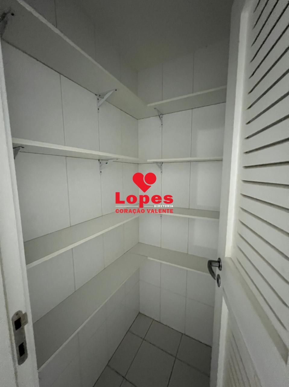 Apartamento à venda com 4 quartos, 178m² - Foto 16