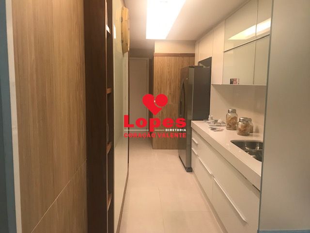 Apartamento à venda com 3 quartos, 131m² - Foto 7