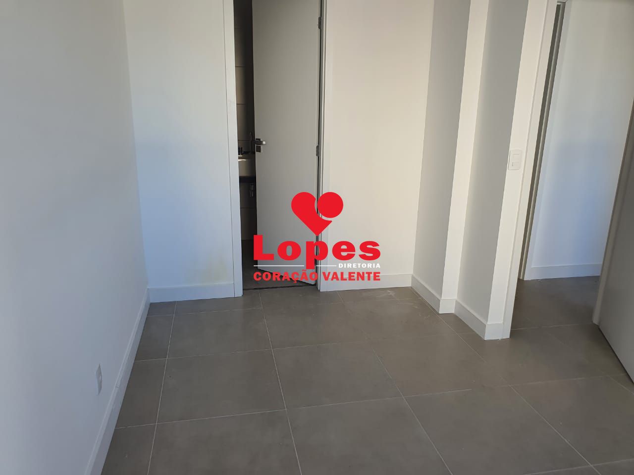 Apartamento à venda com 3 quartos, 83m² - Foto 13