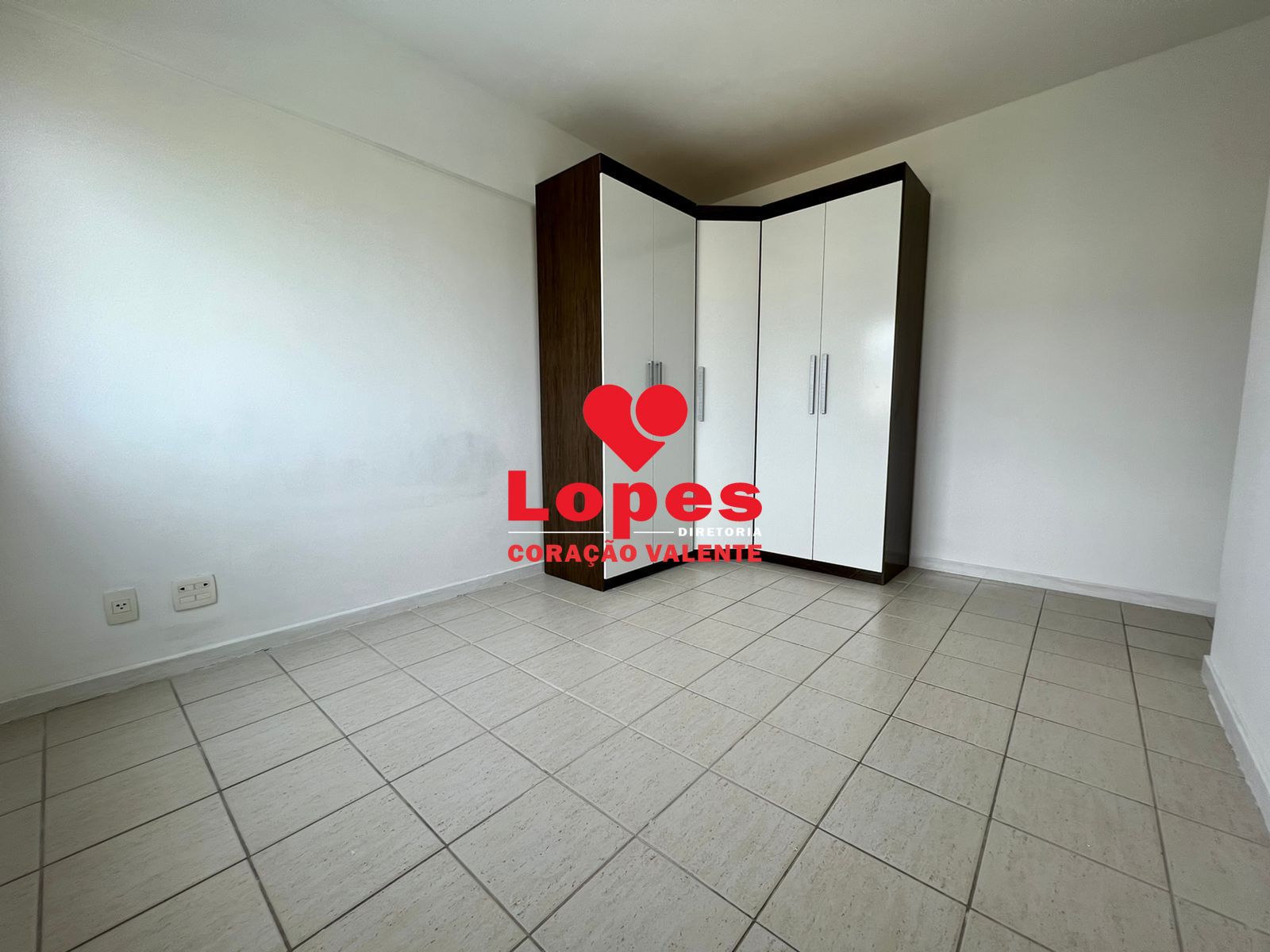 Apartamento à venda com 3 quartos, 87m² - Foto 12