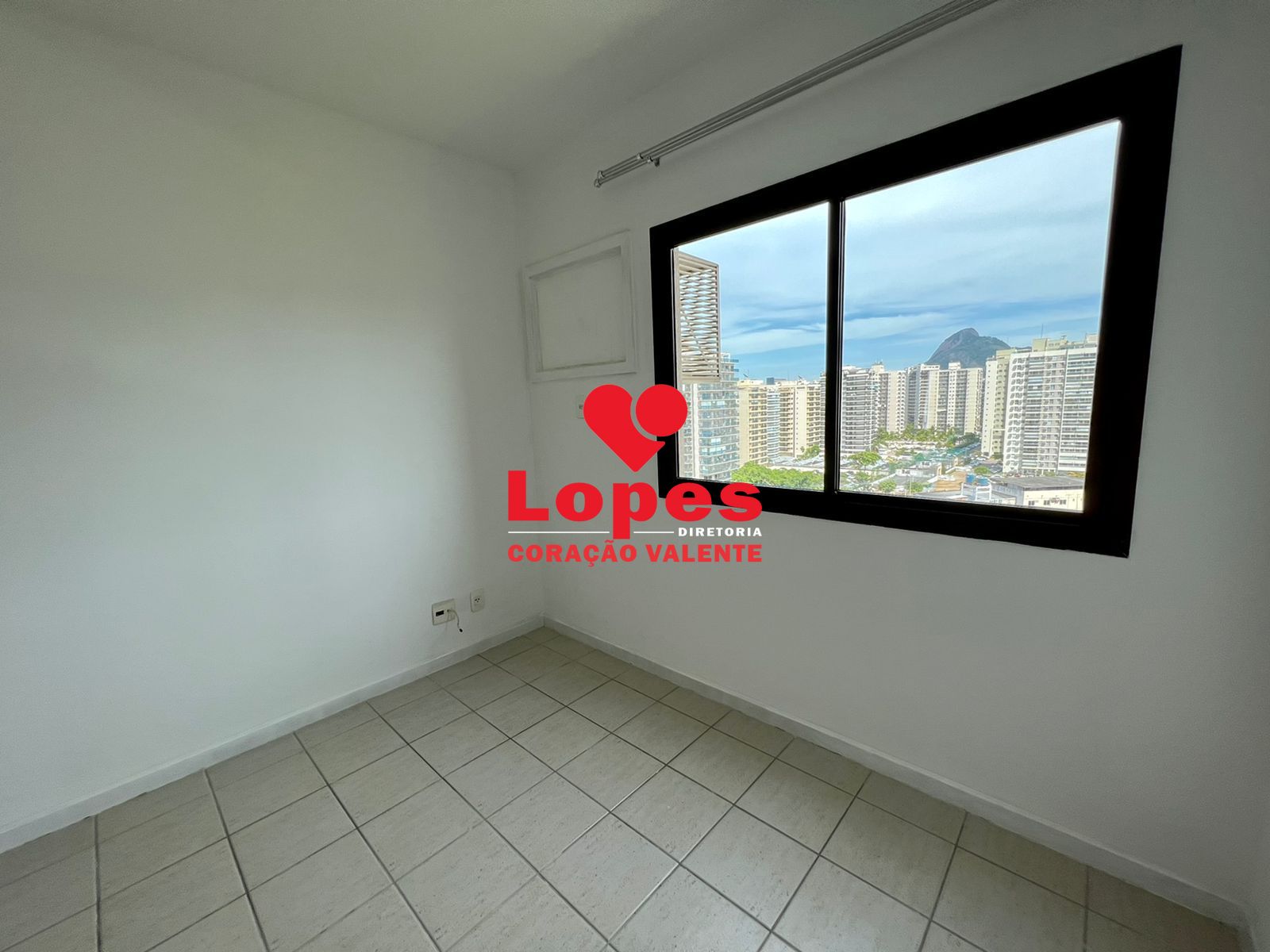 Apartamento à venda com 3 quartos, 87m² - Foto 13