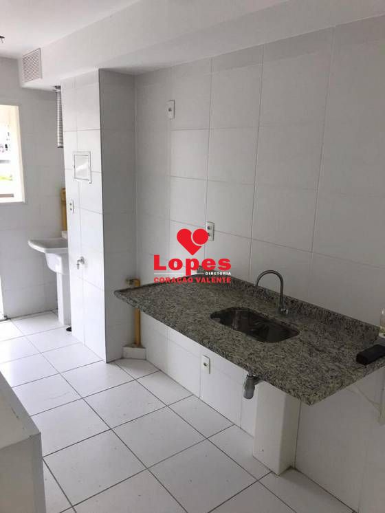 Apartamento à venda com 2 quartos, 66m² - Foto 12