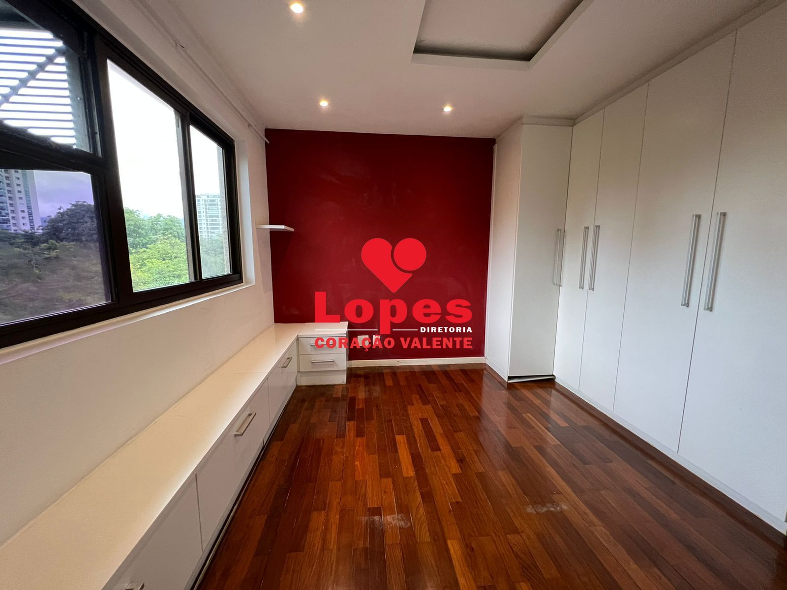 Apartamento à venda com 4 quartos, 157m² - Foto 6