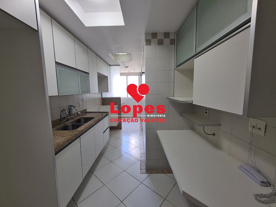 Apartamento à venda com 4 quartos, 151m² - Foto 19