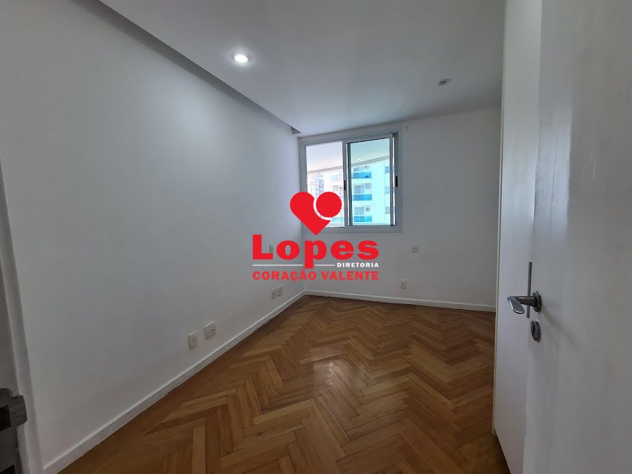 Apartamento à venda com 4 quartos, 151m² - Foto 31