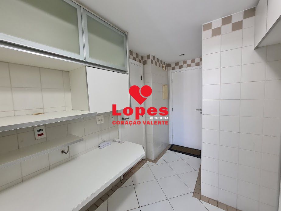 Apartamento à venda com 4 quartos, 151m² - Foto 15