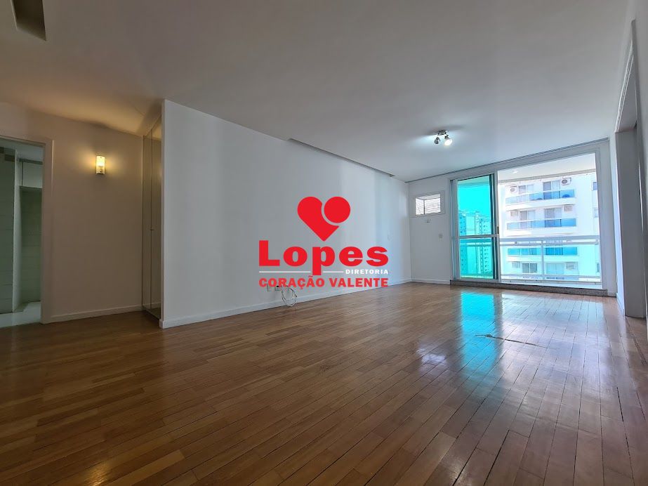 Apartamento à venda com 4 quartos, 151m² - Foto 2