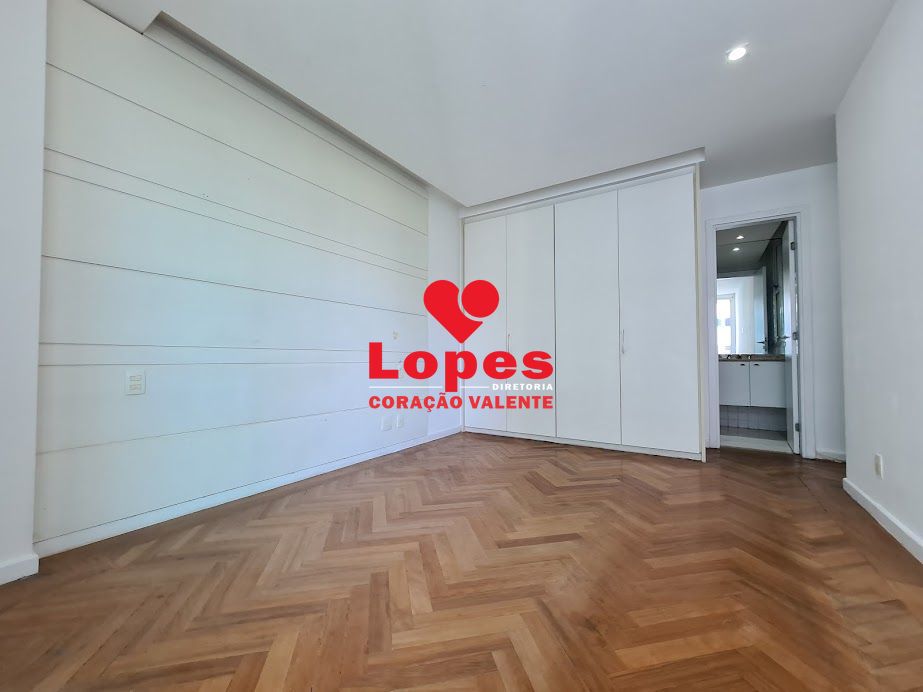 Apartamento à venda com 4 quartos, 151m² - Foto 23