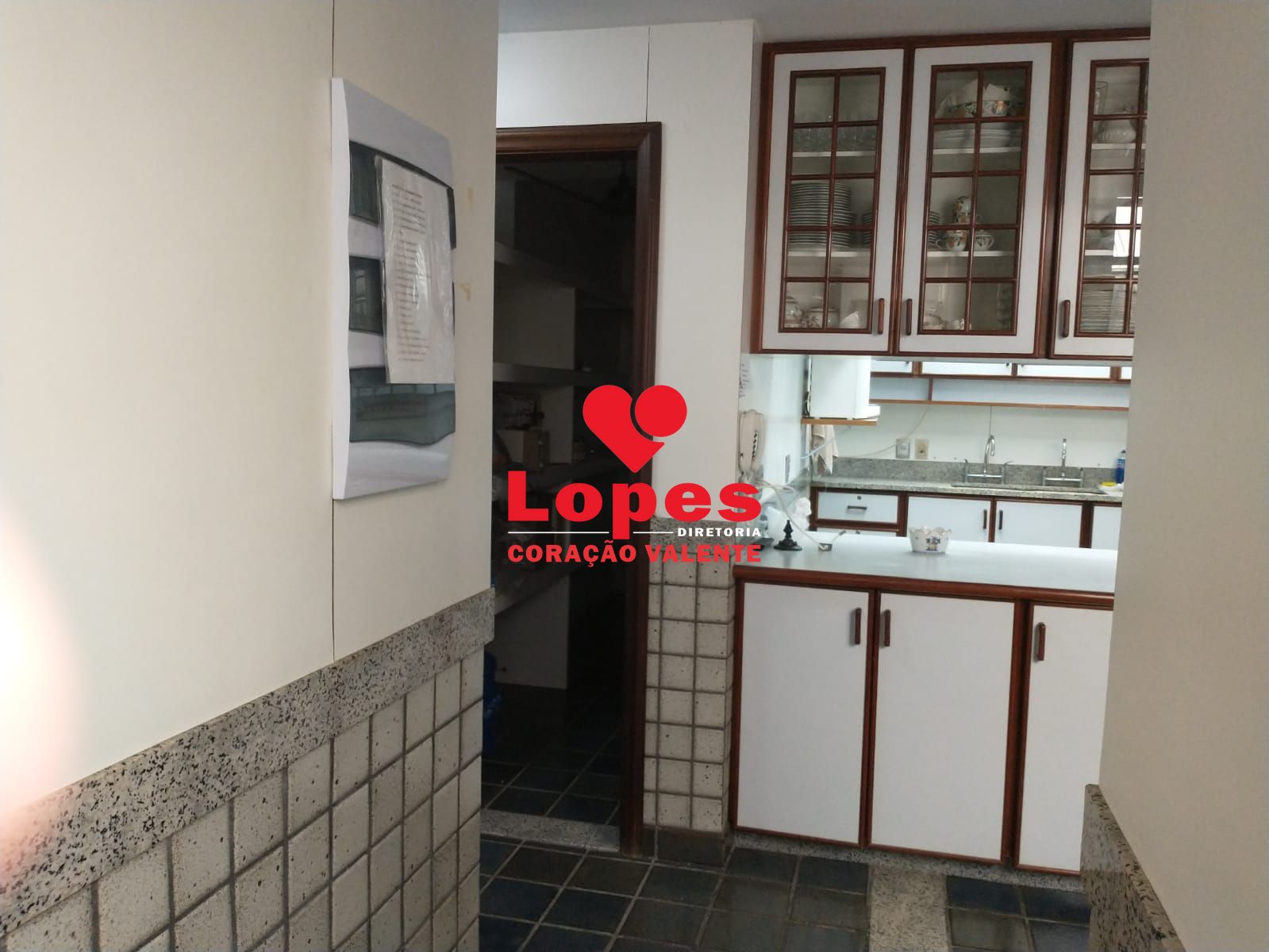 Apartamento à venda com 3 quartos, 261m² - Foto 14