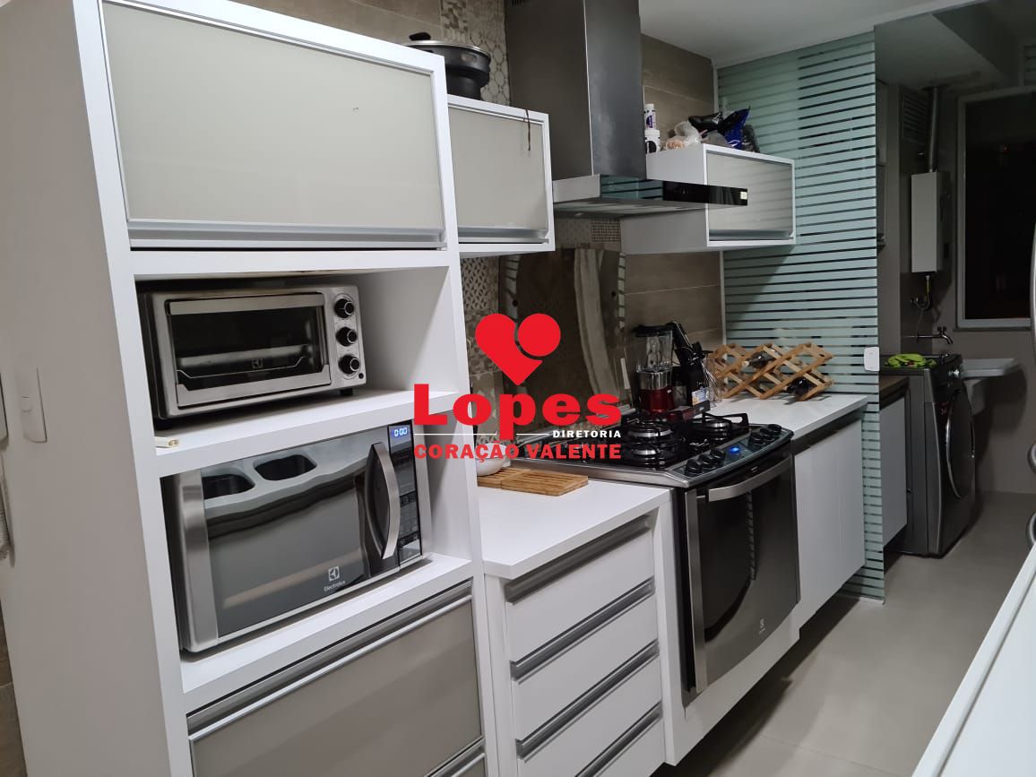 Apartamento à venda com 4 quartos, 145m² - Foto 4