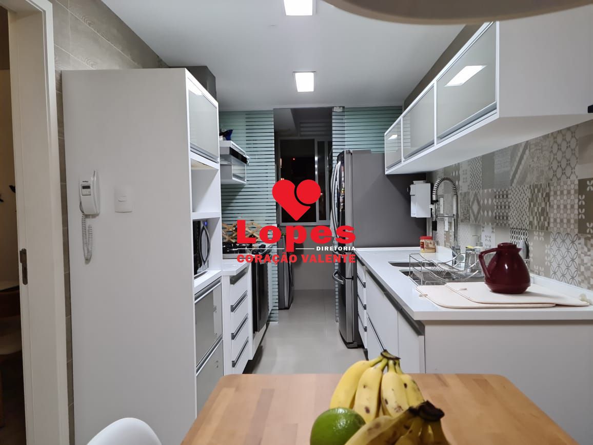 Apartamento à venda com 4 quartos, 145m² - Foto 3