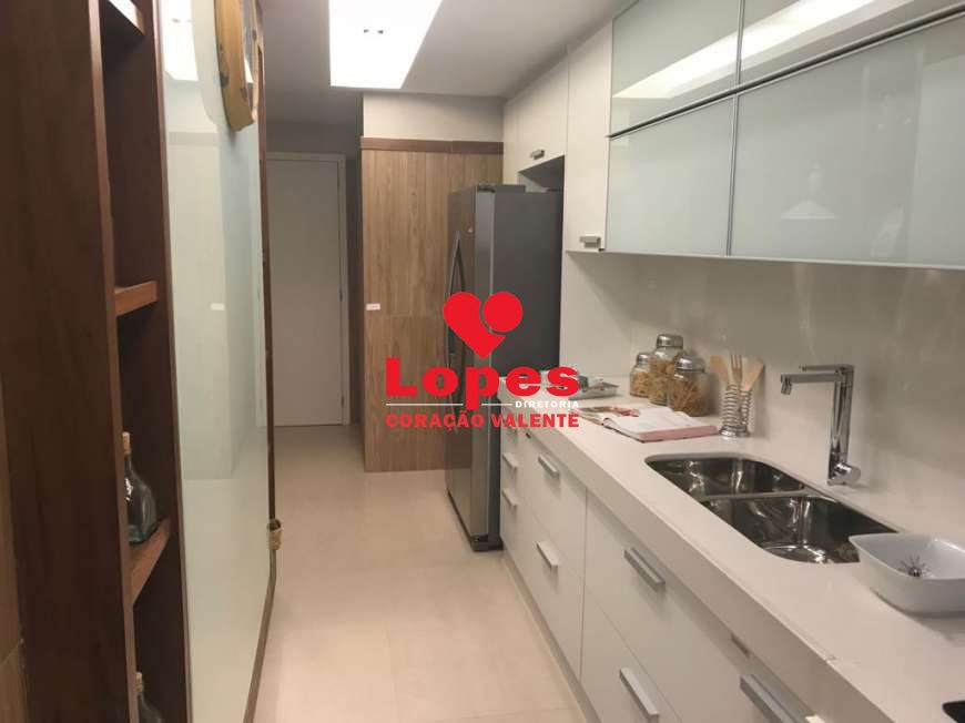 Apartamento à venda com 2 quartos, 80m² - Foto 4