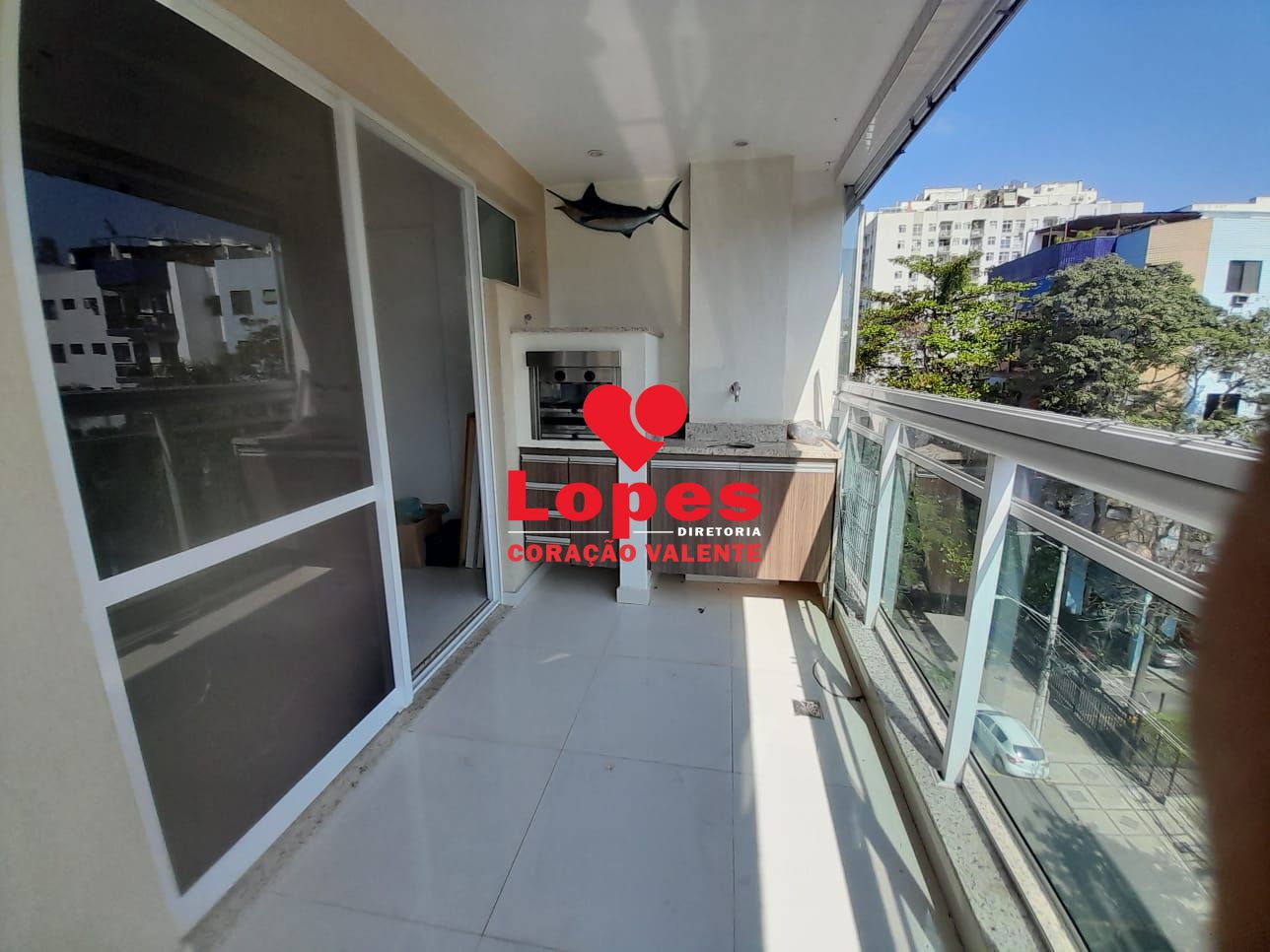 Apartamento à venda com 3 quartos, 92m² - Foto 2