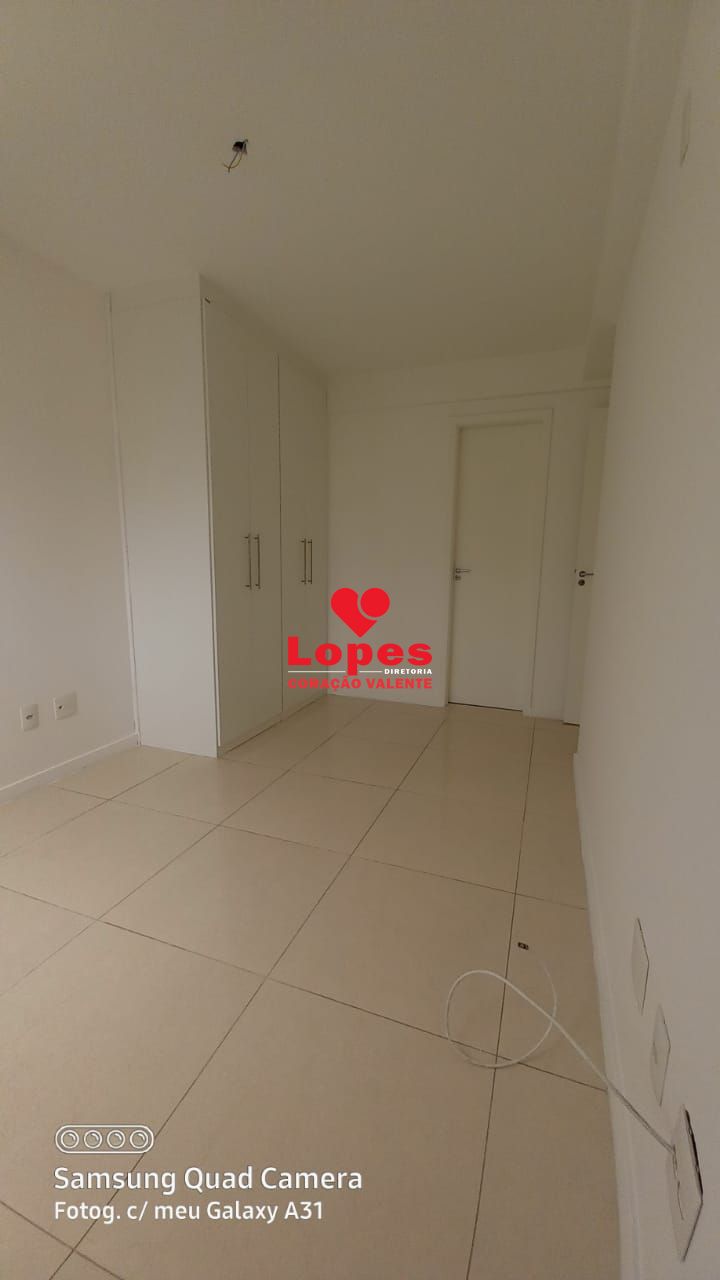 Apartamento à venda com 2 quartos, 68m² - Foto 3