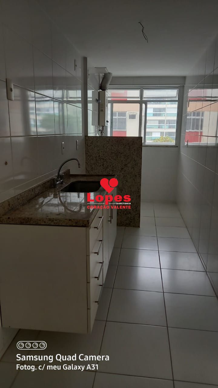 Apartamento à venda com 2 quartos, 68m² - Foto 10