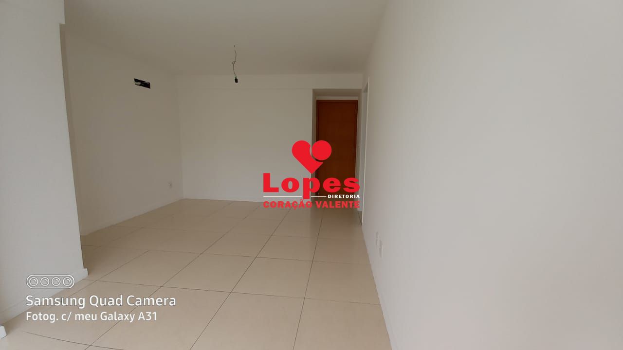 Apartamento à venda com 2 quartos, 68m² - Foto 5