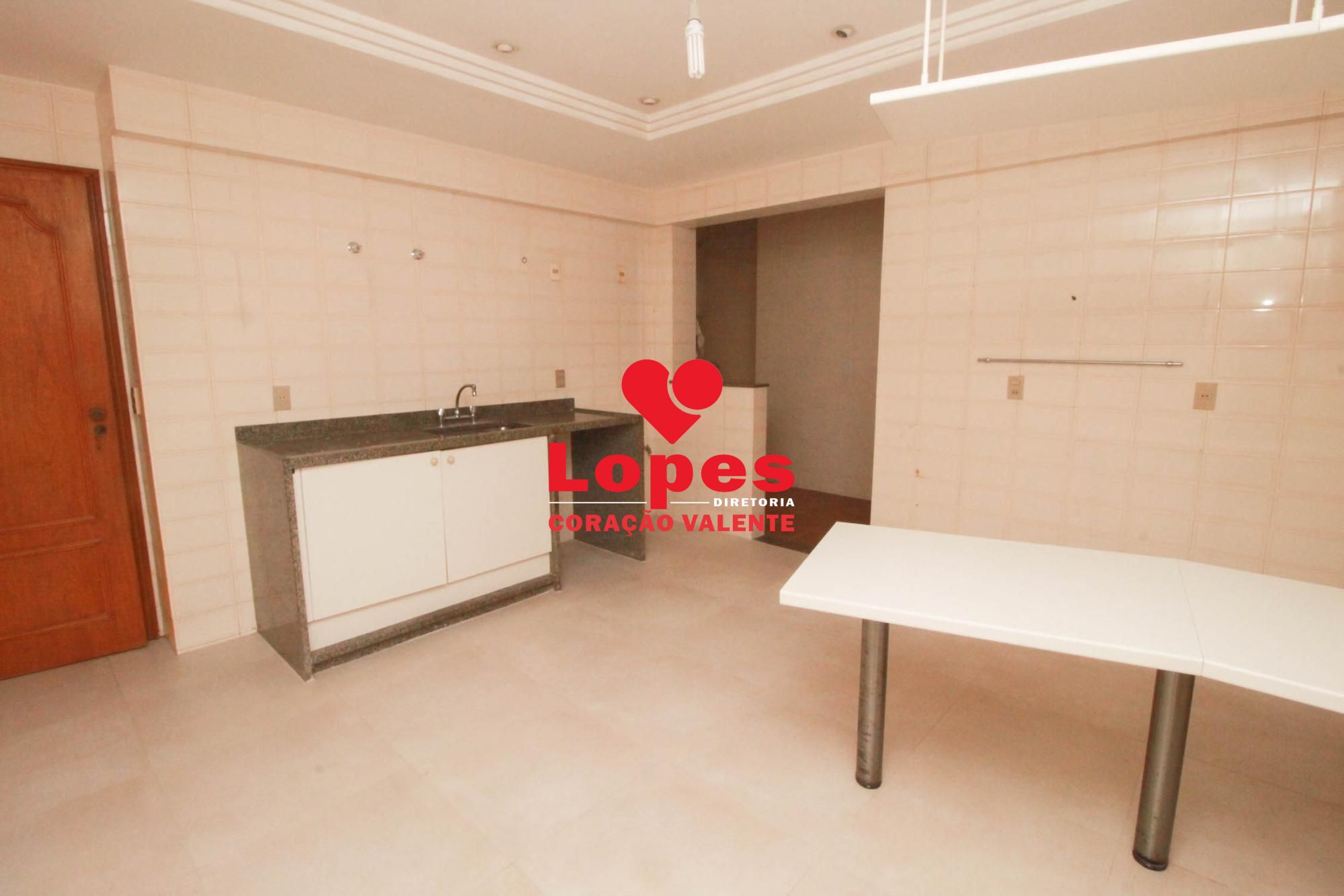 Apartamento à venda com 4 quartos, 166m² - Foto 17