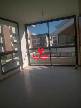 Casa à venda com 4 quartos, 280m² - Foto 3