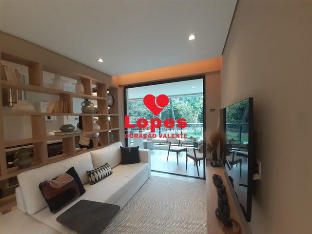 Apartamento à venda com 2 quartos, 79m² - Foto 9