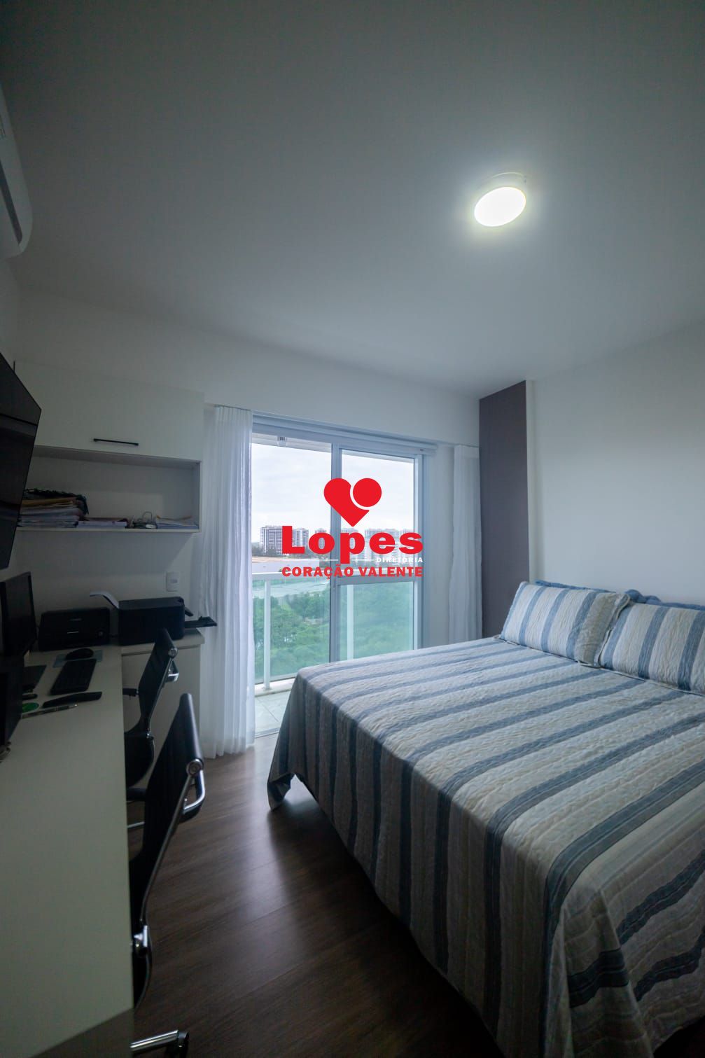 Apartamento à venda com 2 quartos, 67m² - Foto 1