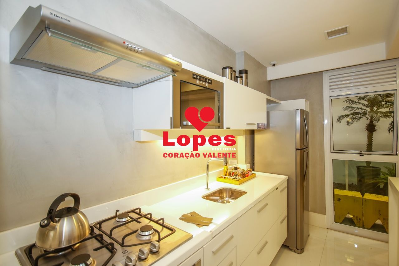 Apartamento à venda com 2 quartos, 79m² - Foto 4