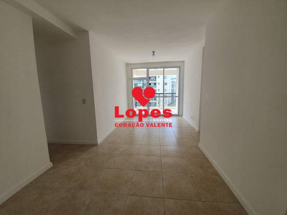 Apartamento à venda com 2 quartos, 69m² - Foto 9