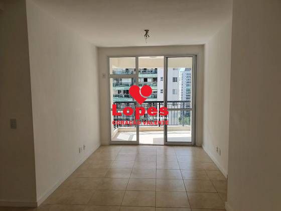 Apartamento à venda com 2 quartos, 69m² - Foto 8