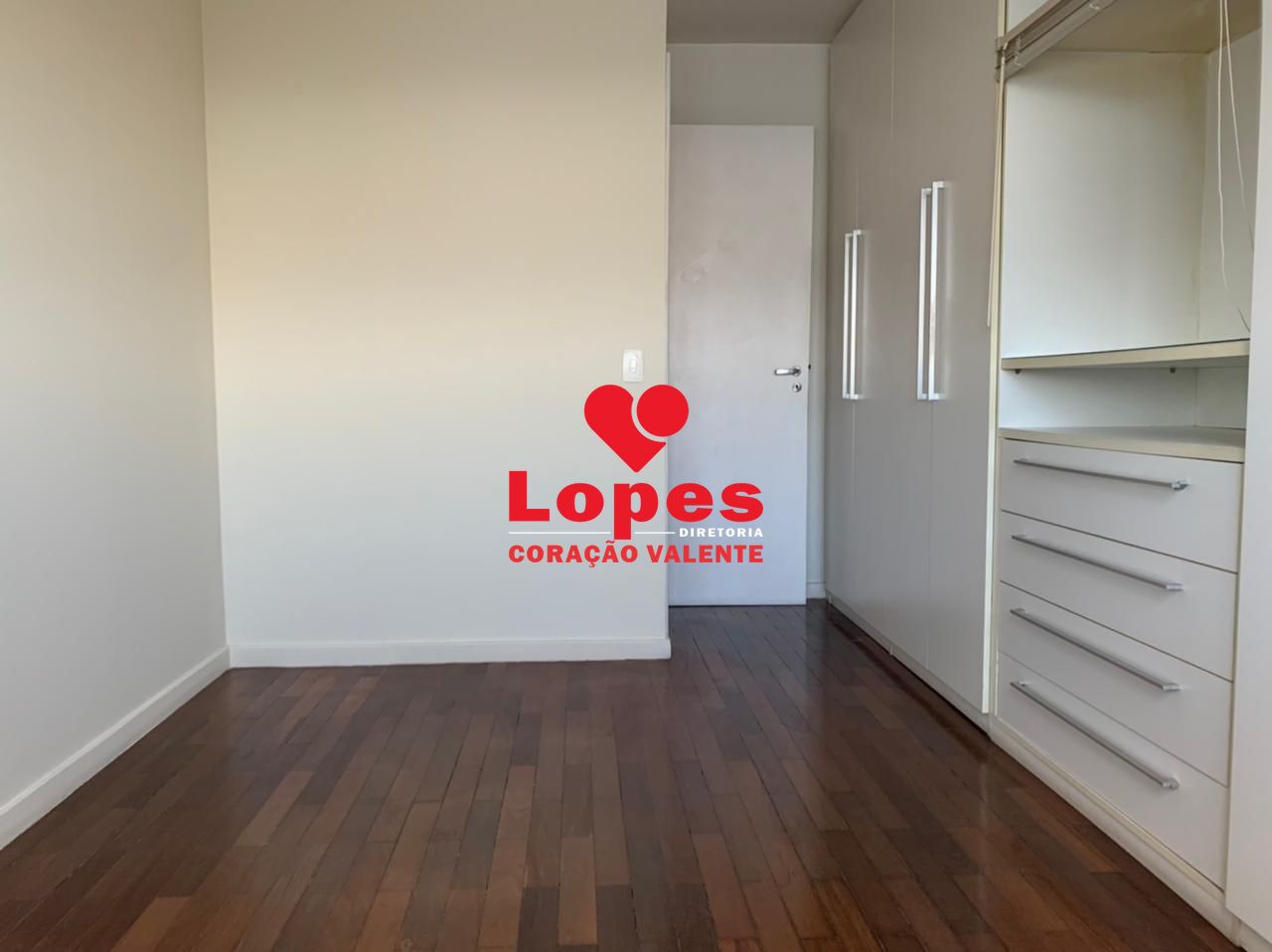 Apartamento à venda com 4 quartos, 179m² - Foto 32