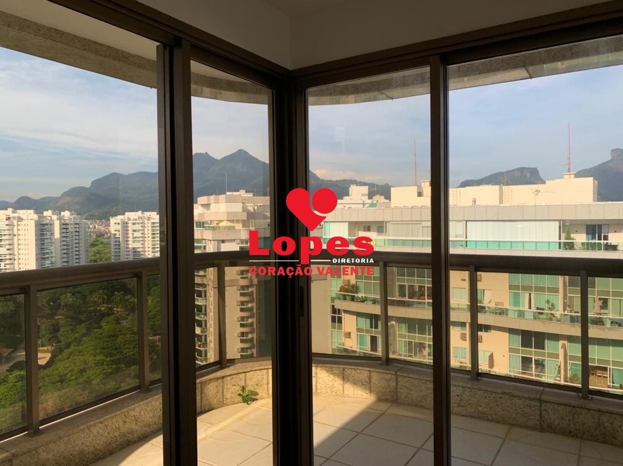 Apartamento à venda com 5 quartos, 407m² - Foto 4