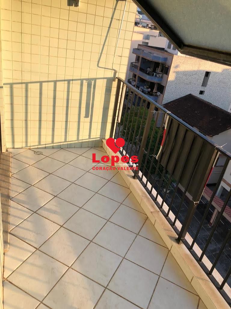 Apartamento à venda com 2 quartos, 64m² - Foto 2