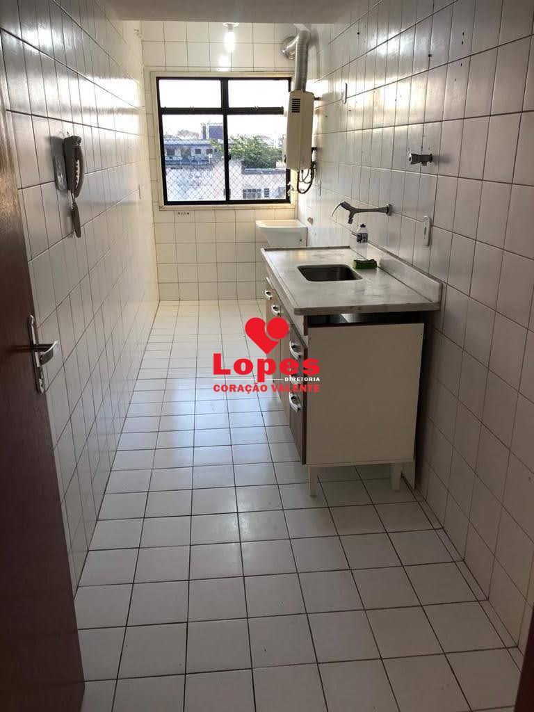 Apartamento à venda com 2 quartos, 64m² - Foto 10