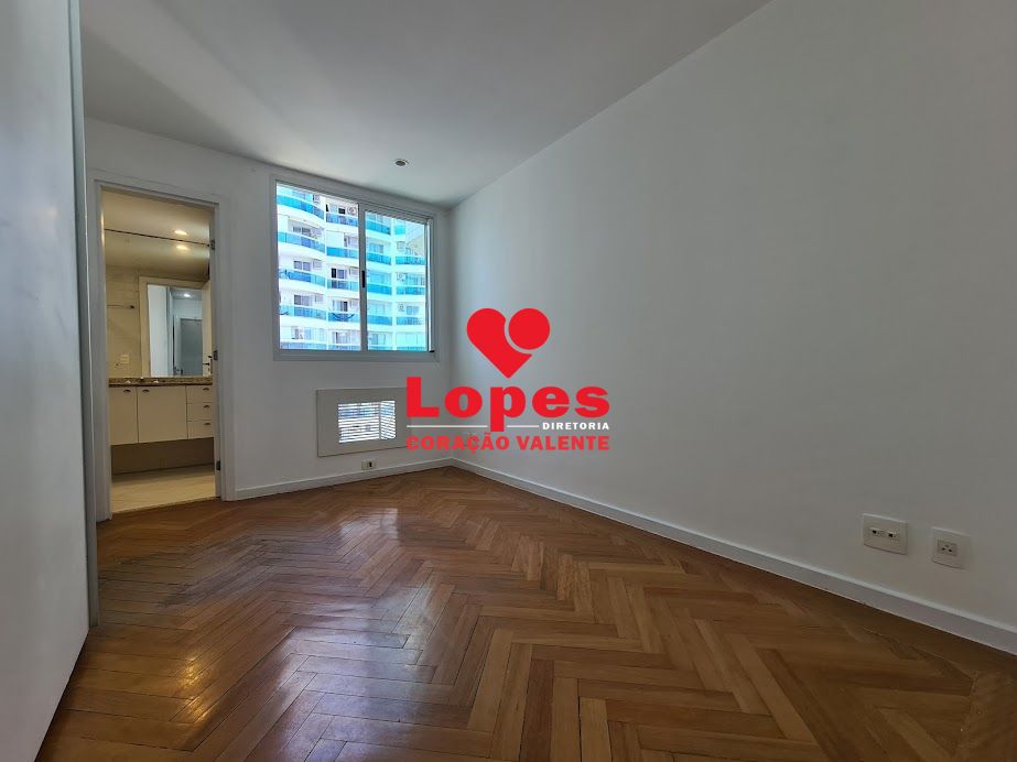 Apartamento à venda com 4 quartos, 151m² - Foto 29