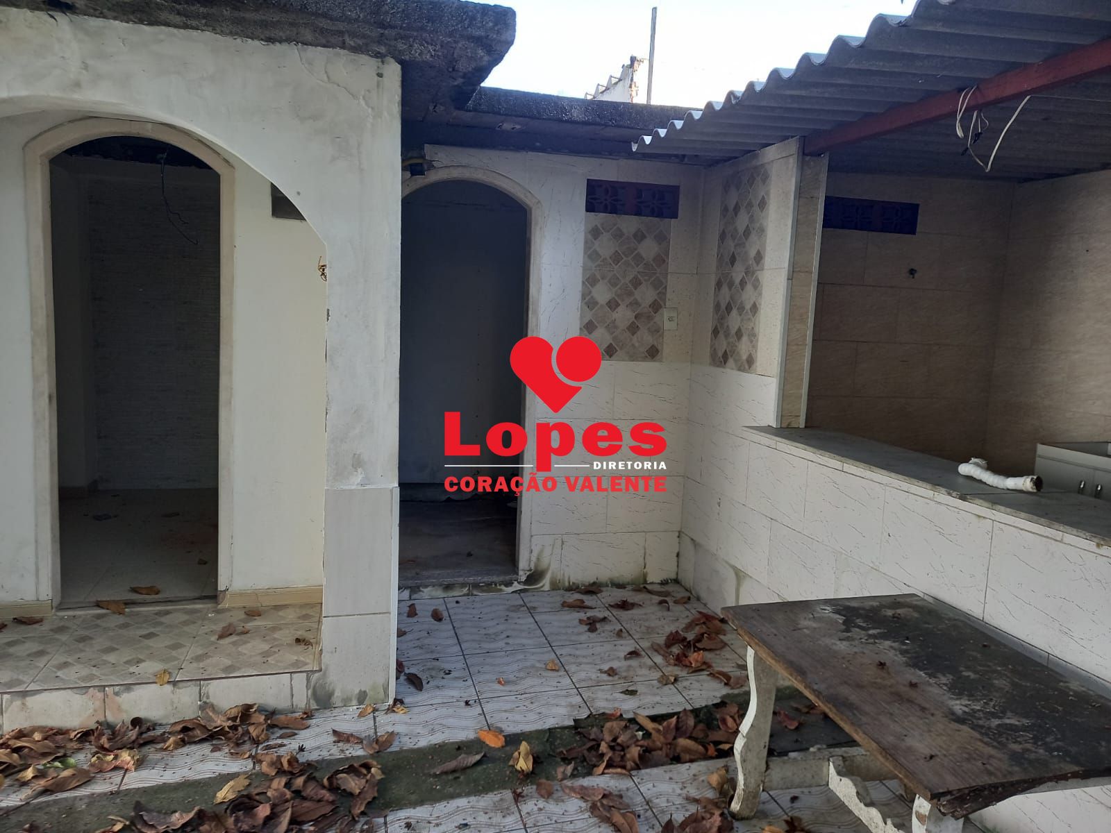 Casa à venda com 2 quartos, 300m² - Foto 20