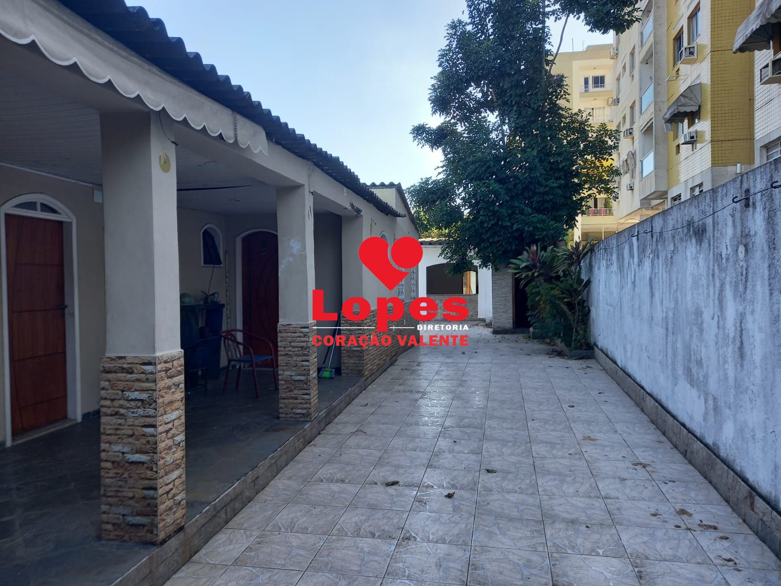 Casa à venda com 2 quartos, 300m² - Foto 15