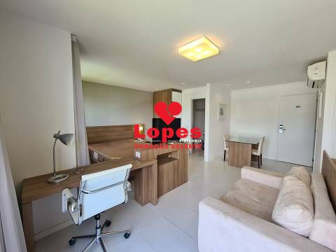 Apartamento à venda com 2 quartos, 64m² - Foto 1