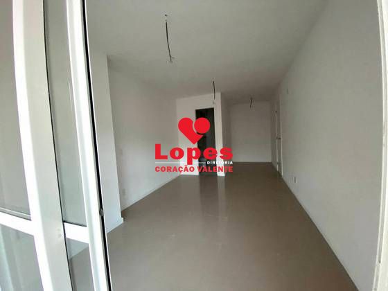 Apartamento à venda com 3 quartos, 157m² - Foto 3