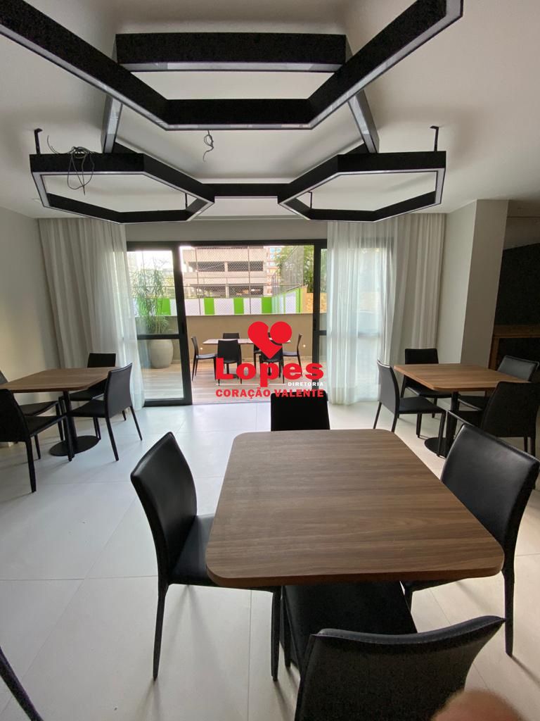 Apartamento à venda com 2 quartos, 62m² - Foto 17