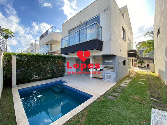 Casa, 4 quartos, 268 m² - Foto 1