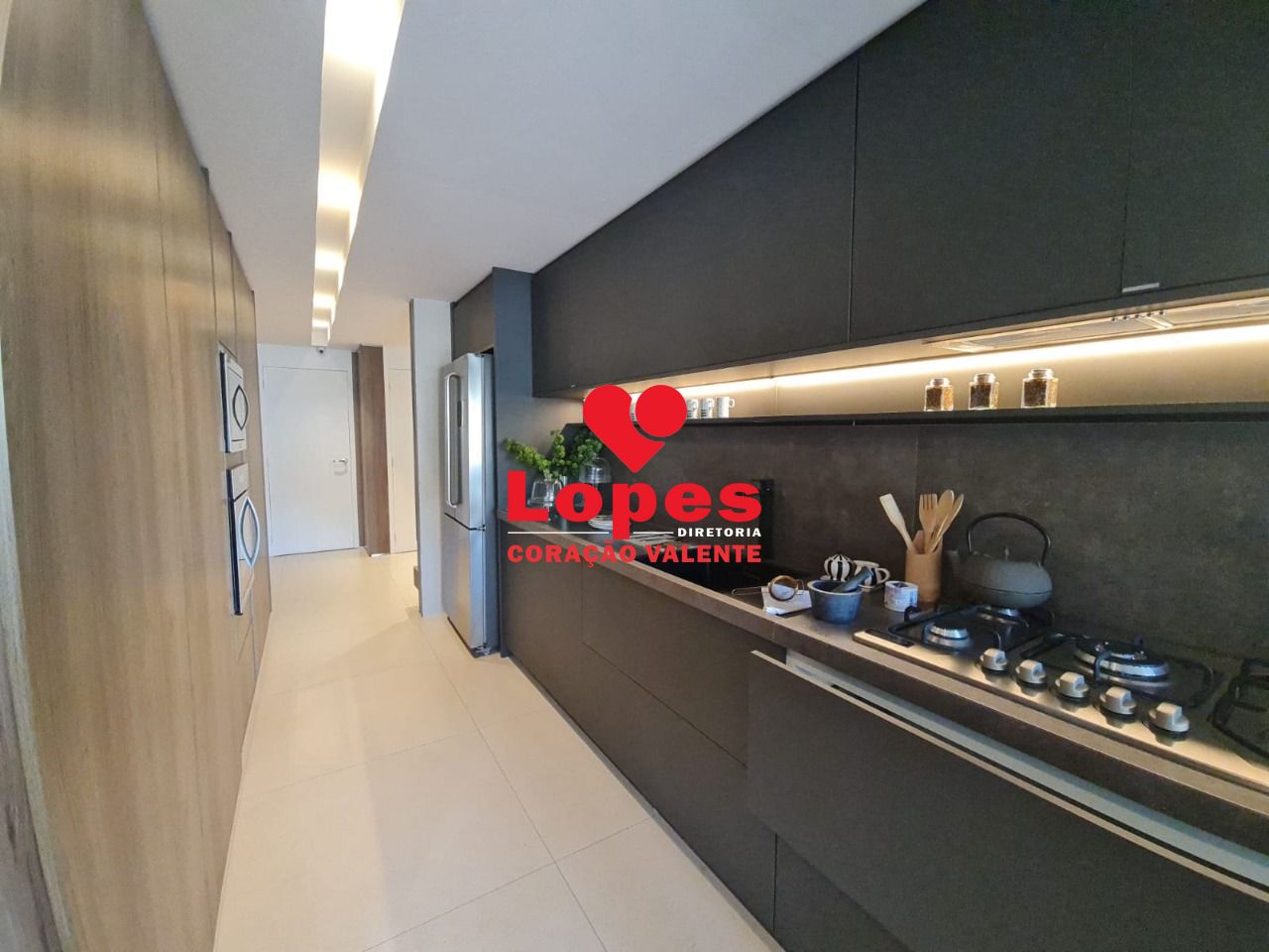 Apartamento à venda com 4 quartos, 154m² - Foto 4