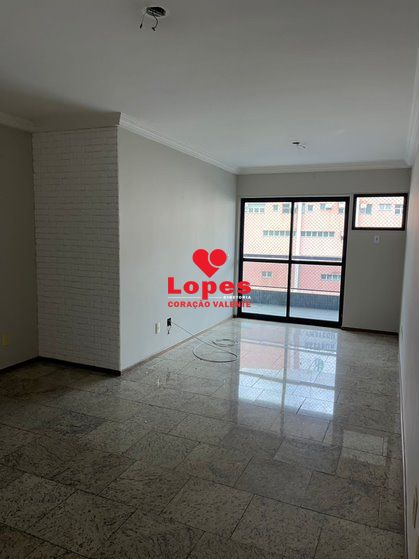 Apartamento à venda com 3 quartos, 111m² - Foto 3