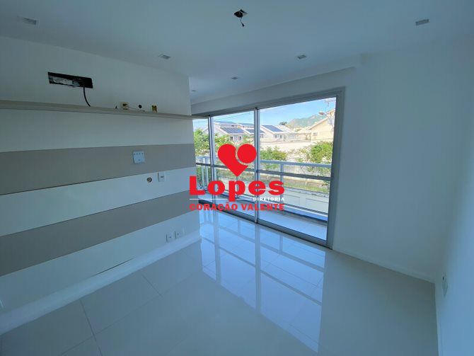 Casa à venda com 4 quartos, 268m² - Foto 16