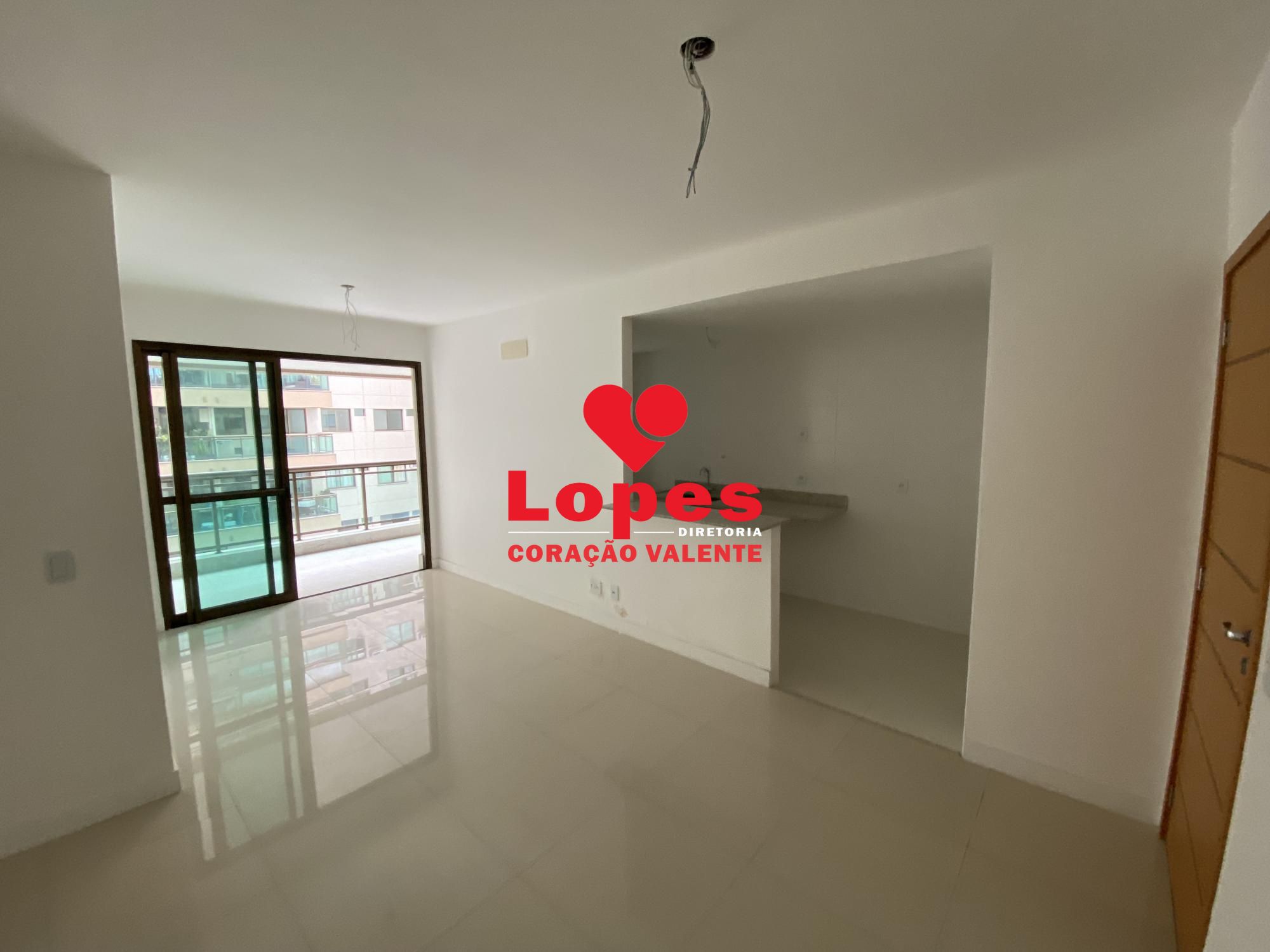 Apartamento à venda com 3 quartos, 75m² - Foto 1