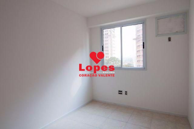 Apartamento à venda com 2 quartos, 53m² - Foto 14