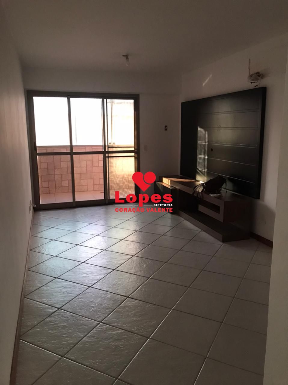 Apartamento à venda com 3 quartos, 86m² - Foto 2