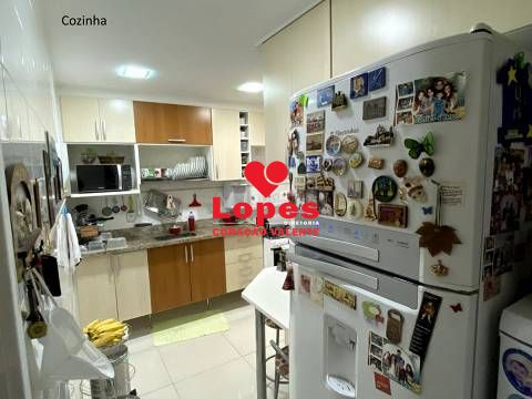 Apartamento à venda com 3 quartos, 90m² - Foto 2